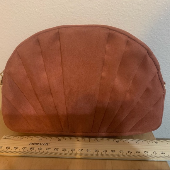 Express shell shaped clutch bag - Picture 2 of 4